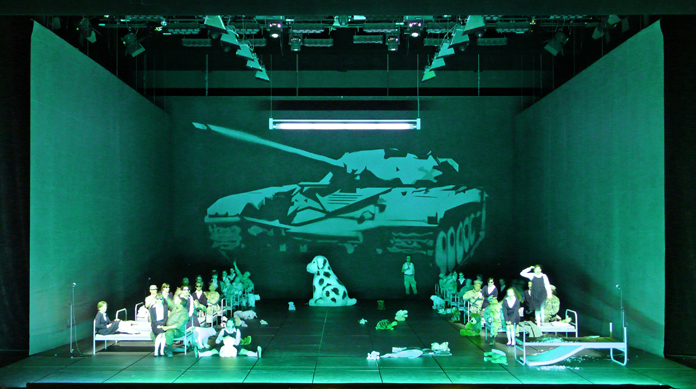 Klaus Grünberg, set and light design for Carmen, Oper Leipzig, 2009