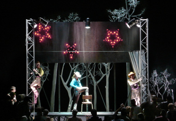 Klaus Grünberg, set and light design for Carmen, Oper Leipzig, 2009