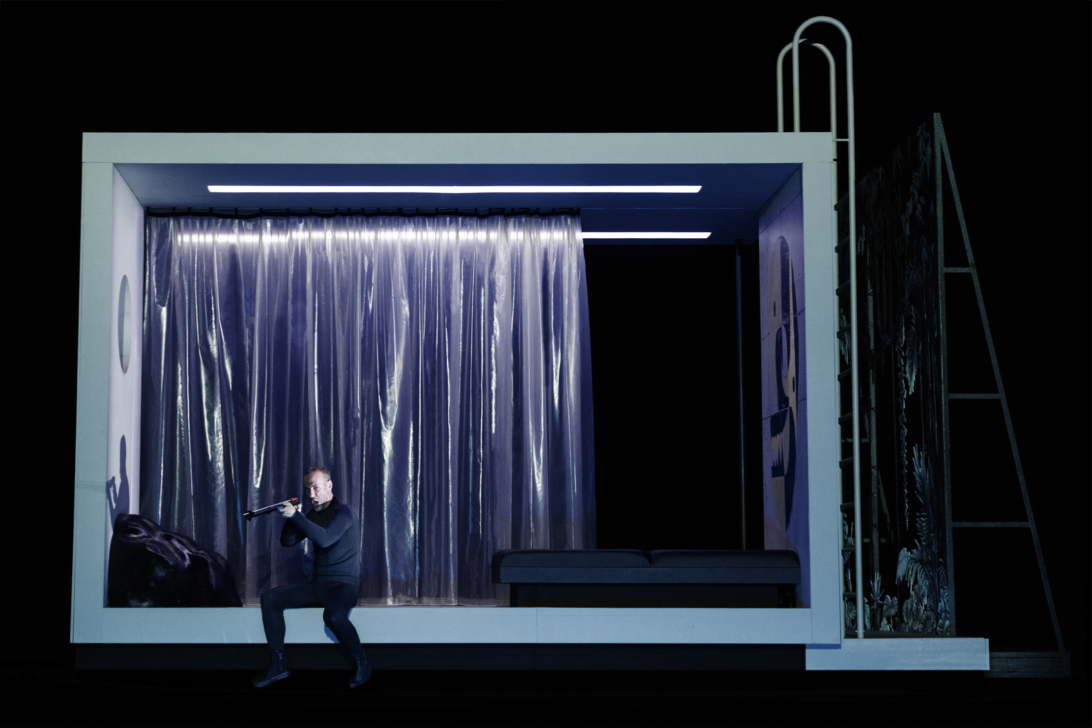 Klaus Grünberg, set and light design for Giulio Cesare in Egitto (Händel), Nationaltheater Mannheim, 2025