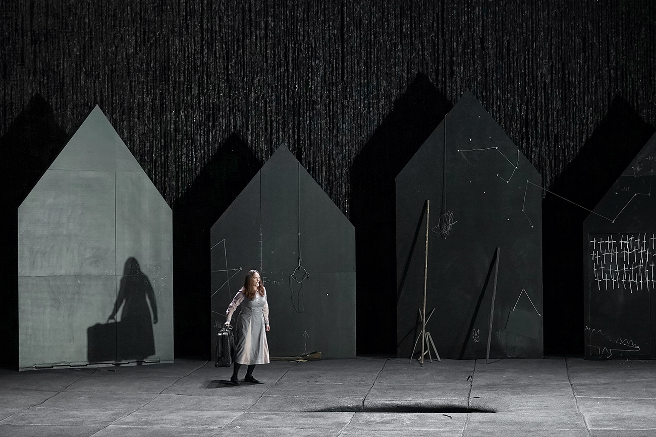 Klaus Grünberg set design, lighting, video: Der Freischuetz (Carl-Maria von Weber), Aalto Theater, Essen, 2018
