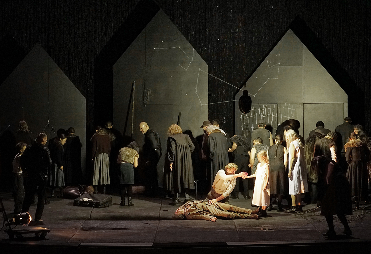 Klaus Grünberg set design, lighting, video: Der Freischuetz (Carl-Maria von Weber), Aalto Theater, Essen, 2018