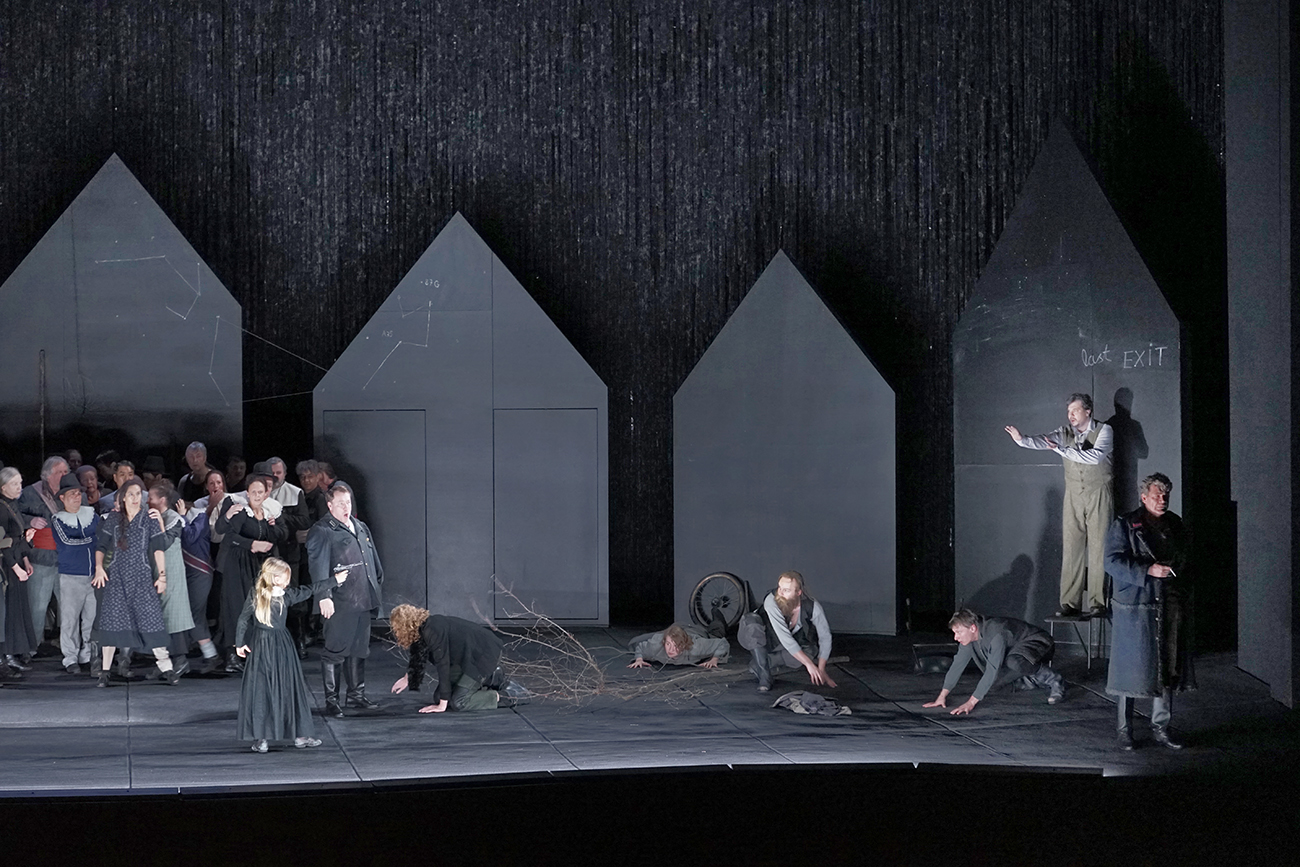 Klaus Grünberg set design, lighting, video: Der Freischuetz (Carl-Maria von Weber), Aalto Theater, Essen, 2018