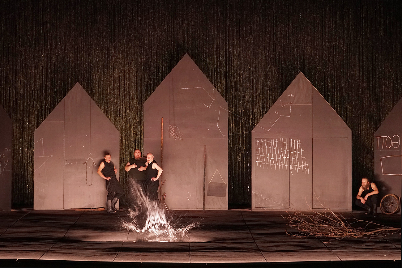 Klaus Grünberg set design, lighting, video: Der Freischuetz (Carl-Maria von Weber), Aalto Theater, Essen, 2018