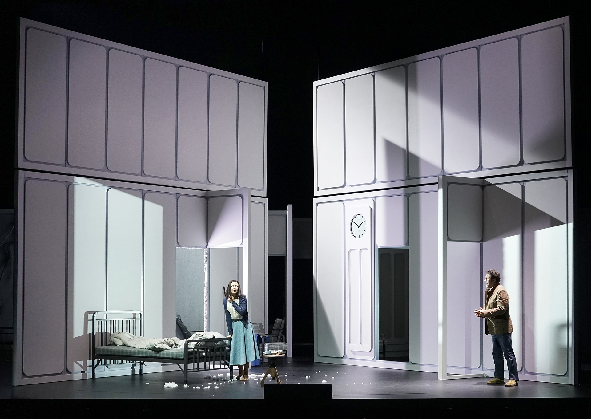Lucia di Lammermoor (Gaetano Donizetti), set and light design: Klaus Grünberg, Opernhaus Zürich, 2017