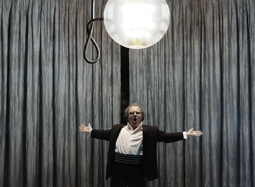 Klaus Grünberg, set and light design for Le Grand Macabre, Theater Bremen, 2007