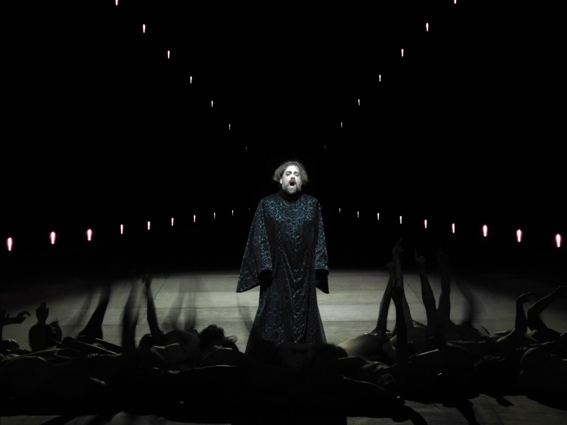 set and light design by Klaus Grünberg for Macbeth (Giuseppe Verdi), Opernhaus Zürich, 2016