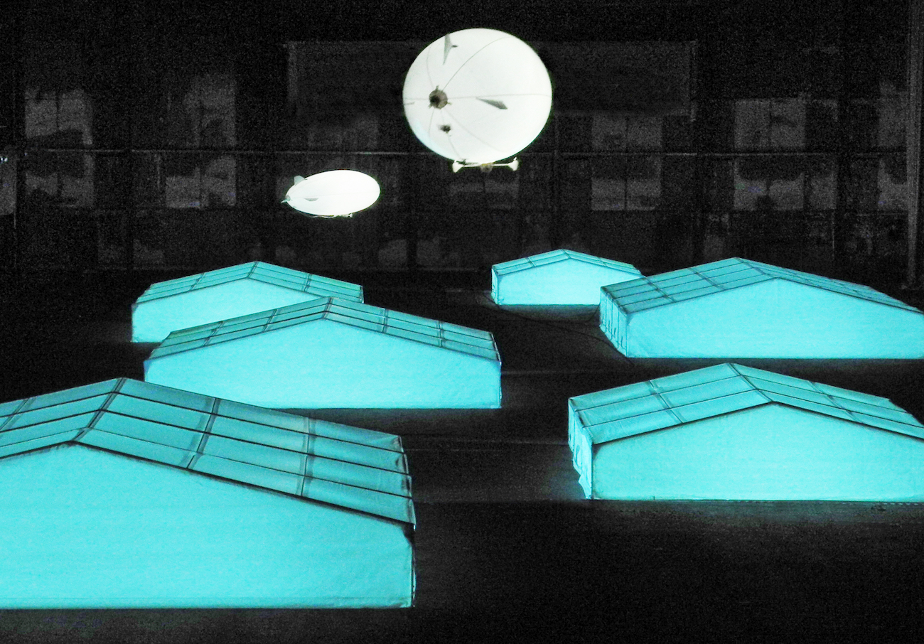 De Materie (Louis Andriessen), Regie: Heiner Goebbels, Bühnenbild und Licht: Klaus Grünberg, Kostüme: Florence von Gerkan, Ruhrtriennale 2014