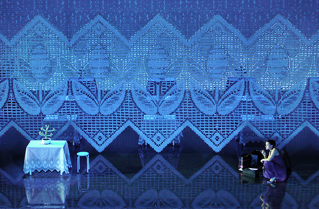Klaus Grünberg, set and light design for Mazeppa, Vlaamse Opera, 2009