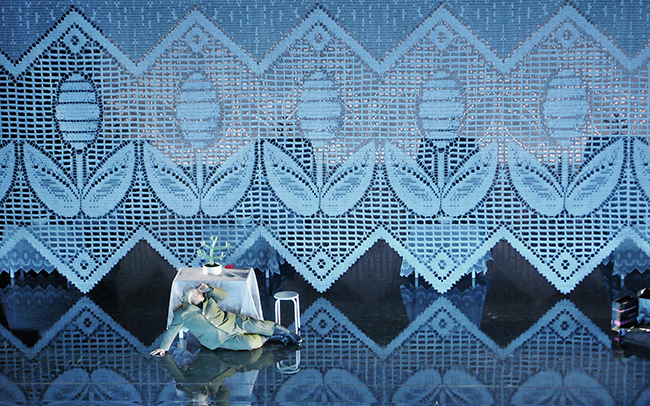 Klaus Grünberg, set and light design for Mazeppa, Vlaamse Opera, 2009