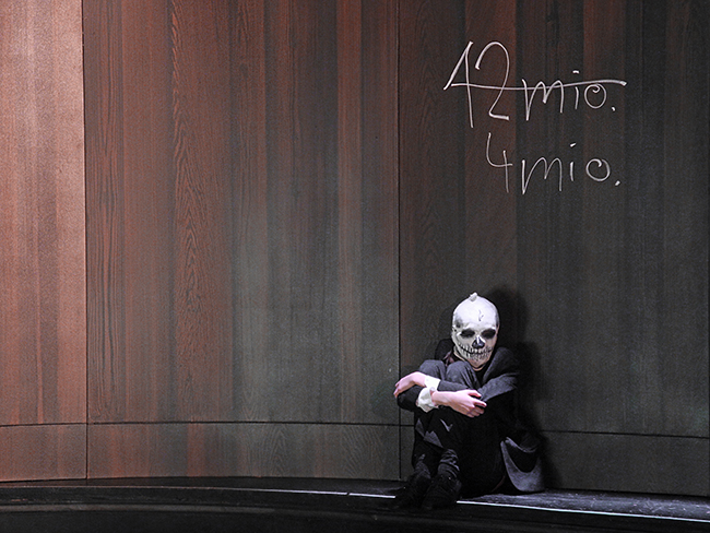 Klaus Grünberg, set and light design for Simplicius Simplicissimus (Hartmann), Theater Bremen, 2017