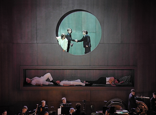 Klaus Grünberg, set and light design for Simplicius Simplicissimus (Hartmann), Theater Bremen, 2017