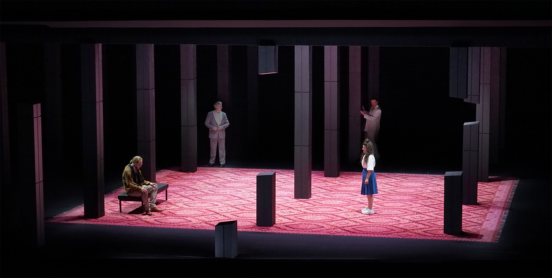 Klaus Grünberg, set and light design for Ulisse (Dallapiccola), Oper Frankfurt, 2022