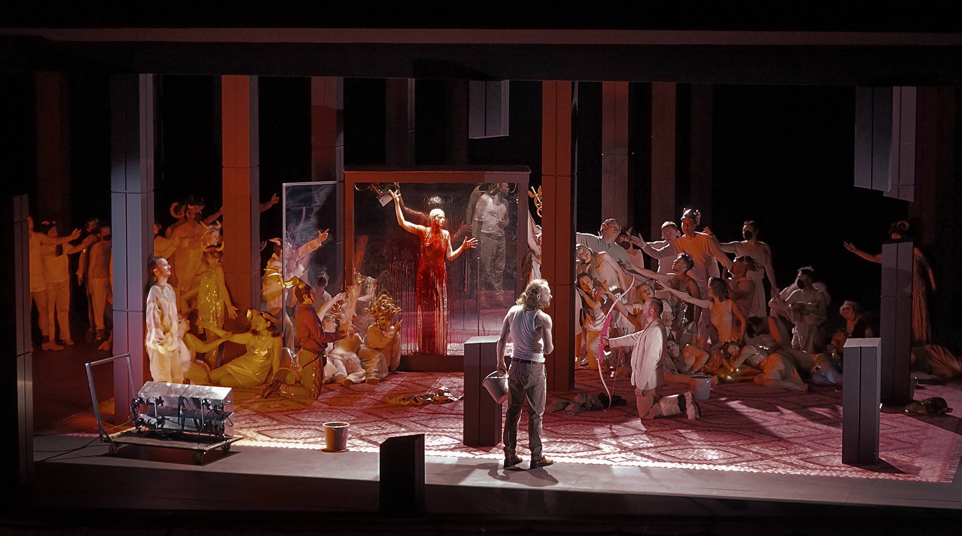 Klaus Grünberg, set and light design for Ulisse (Dallapiccola), Oper Frankfurt, 2022