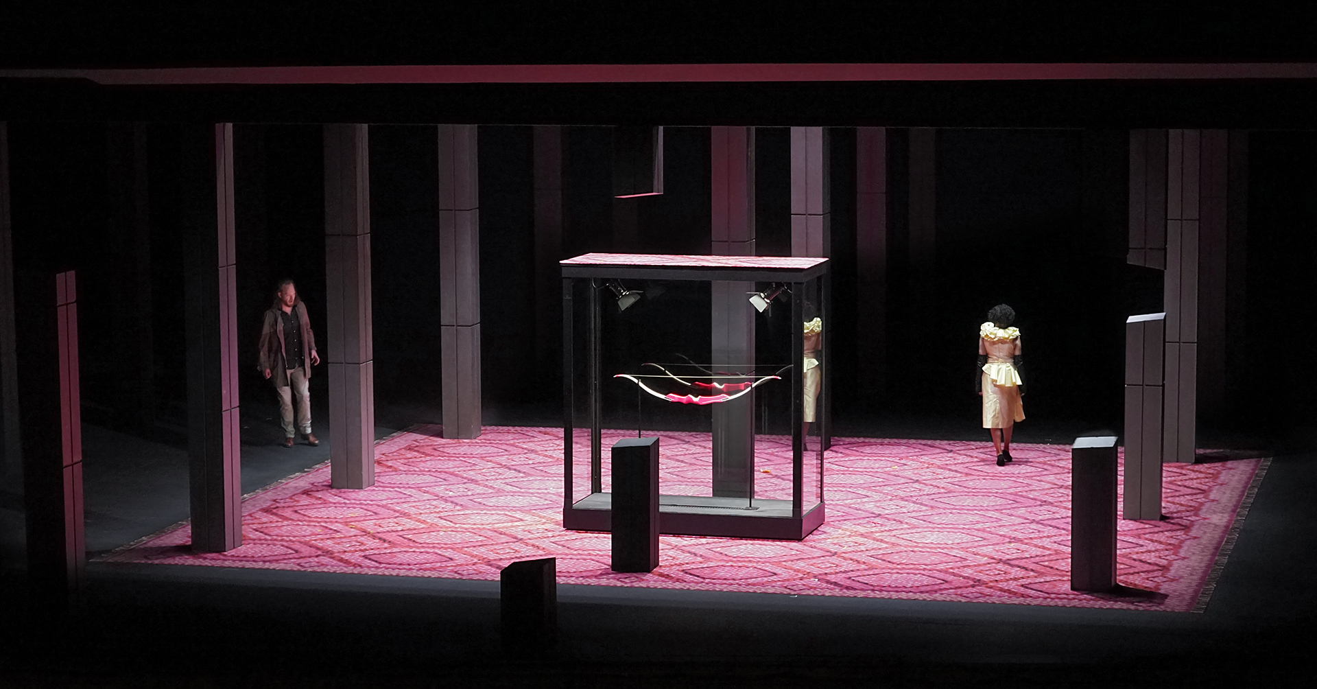 Klaus Grünberg, set and light design for Ulisse (Dallapiccola), Oper Frankfurt, 2022