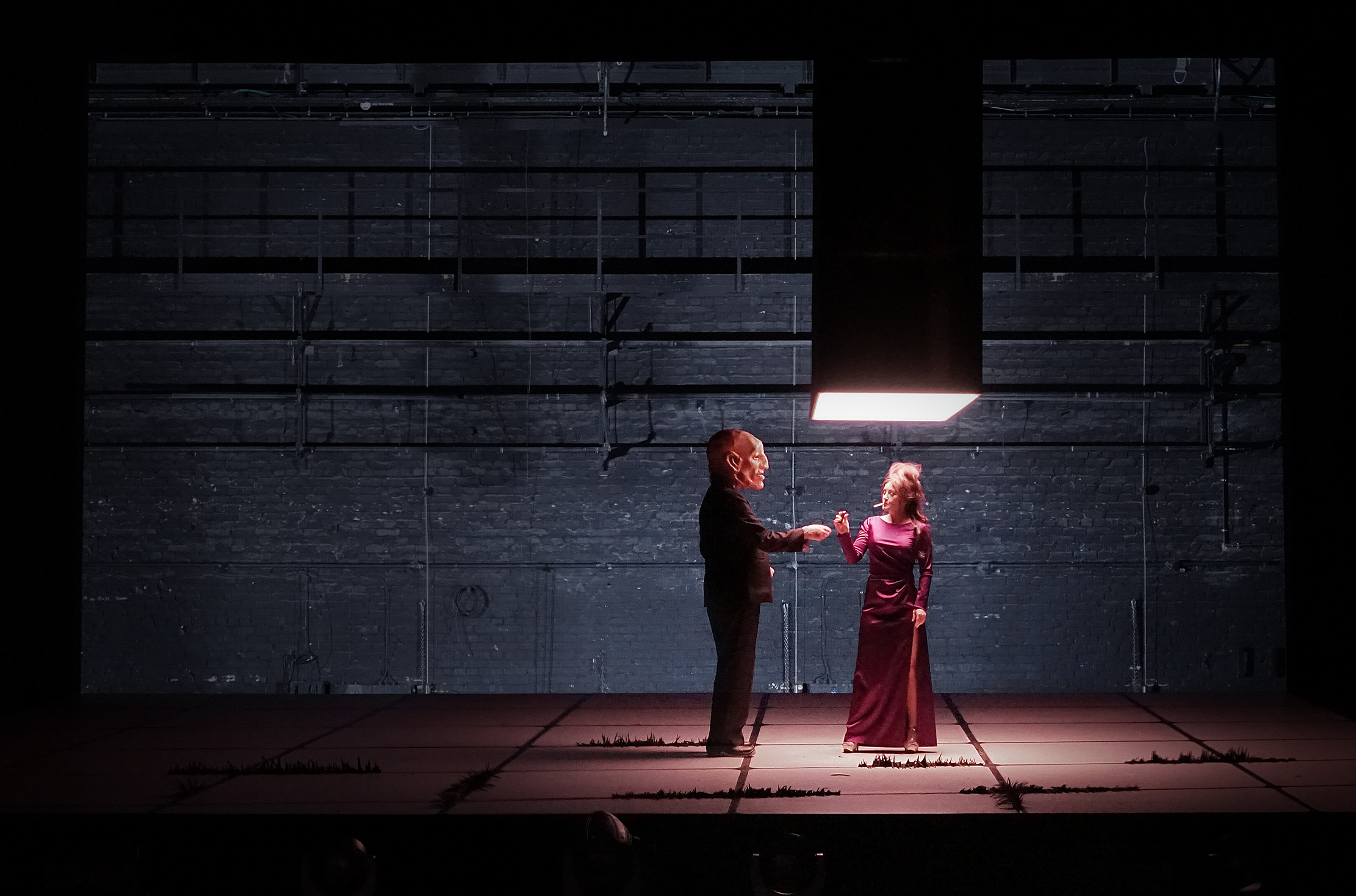 Klaus Grünberg: …und mit morgen könnt ihr mich! (Kurt Weill), Regie: Barrie Kosky, Bühnenbild und Licht: Klaus Grünberg, Kostüme: Victoria Behr, Komische Oper Berlin, 2023