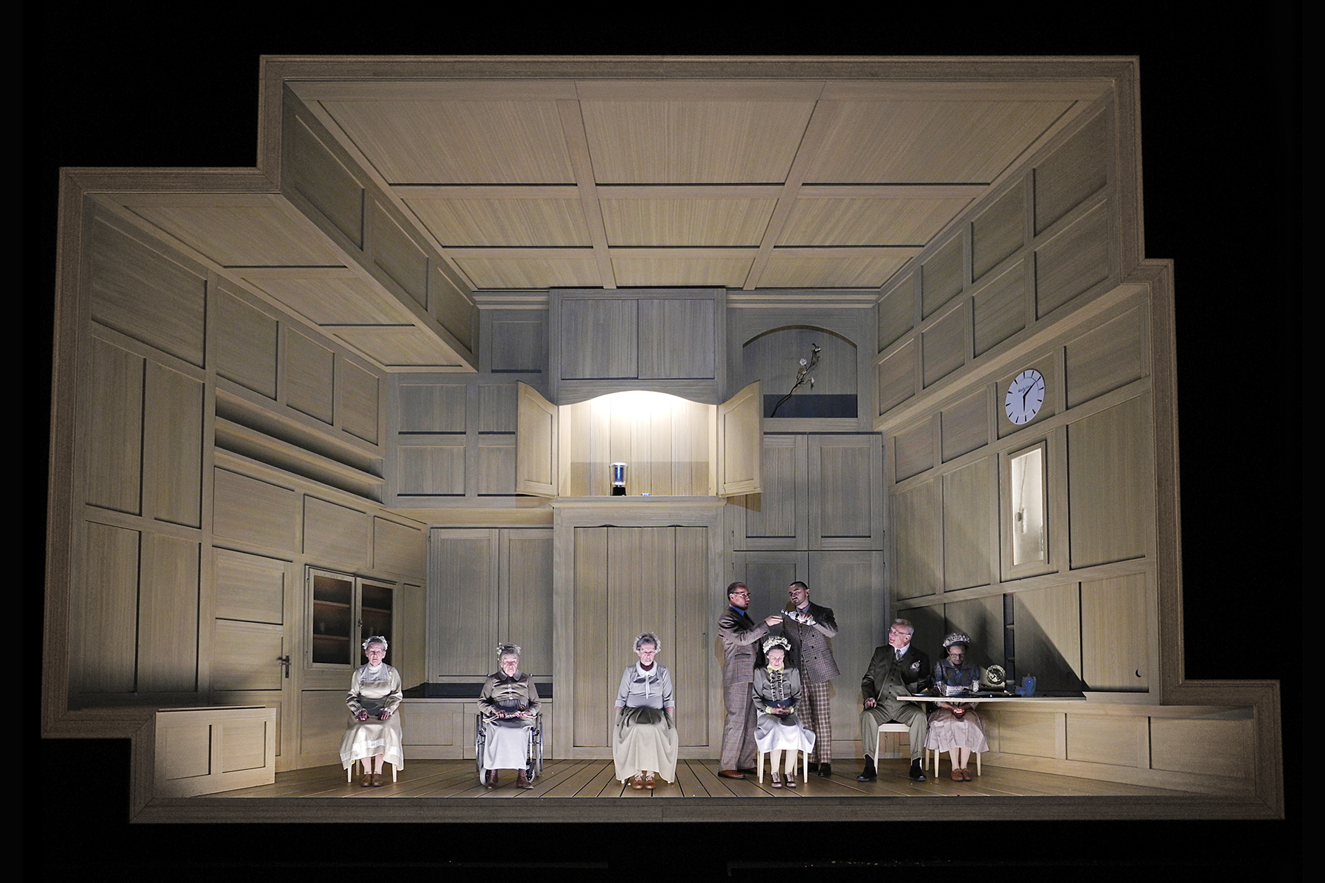 Werther (Jules Massenet), set and light design: Klaus Grünberg, Opernhaus Zürich, 2017