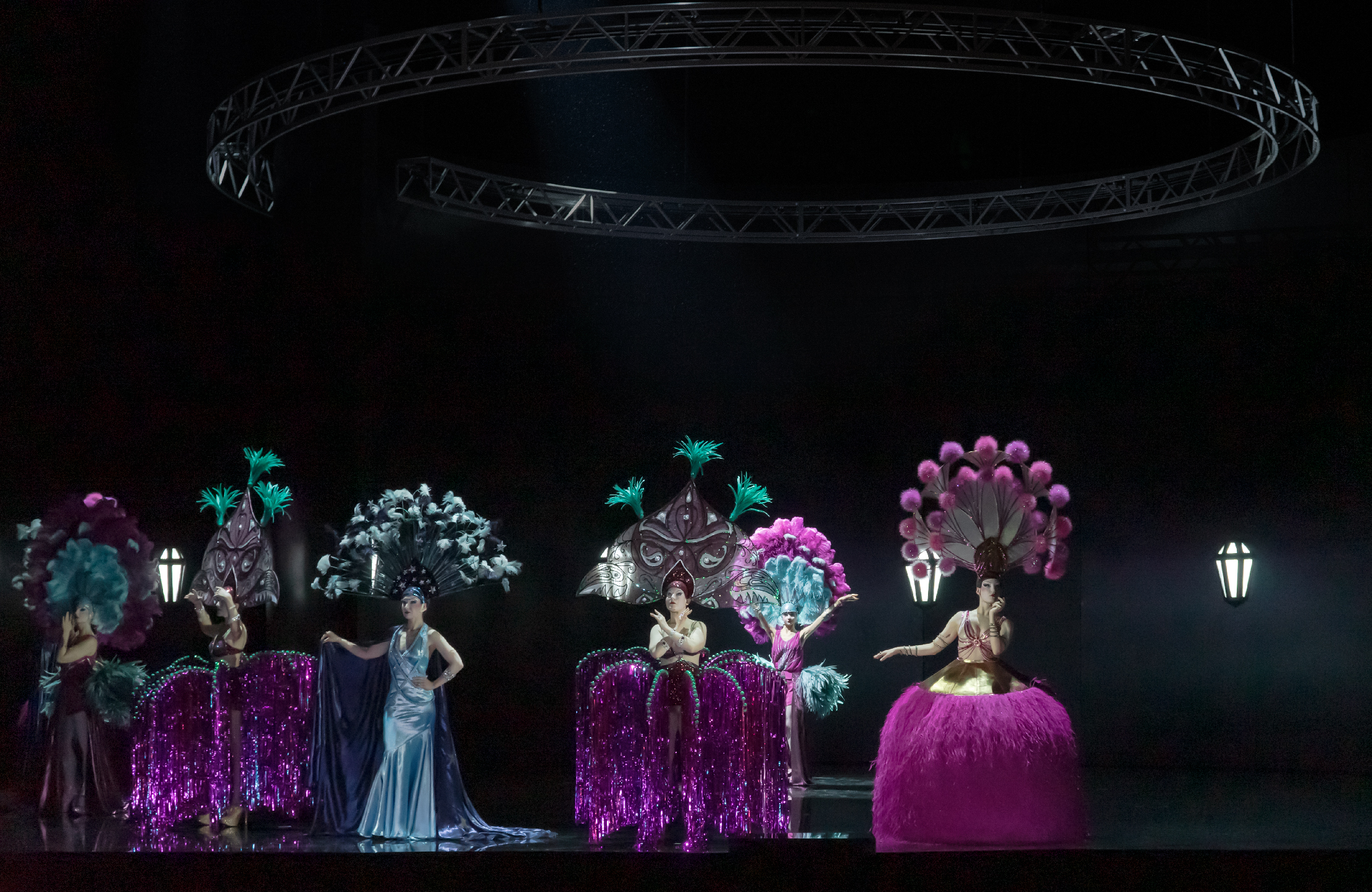 Die lustige Witwe (Franz Lehár), set and light design: Klaus Grünberg, Opernhaus Zürich, 2024