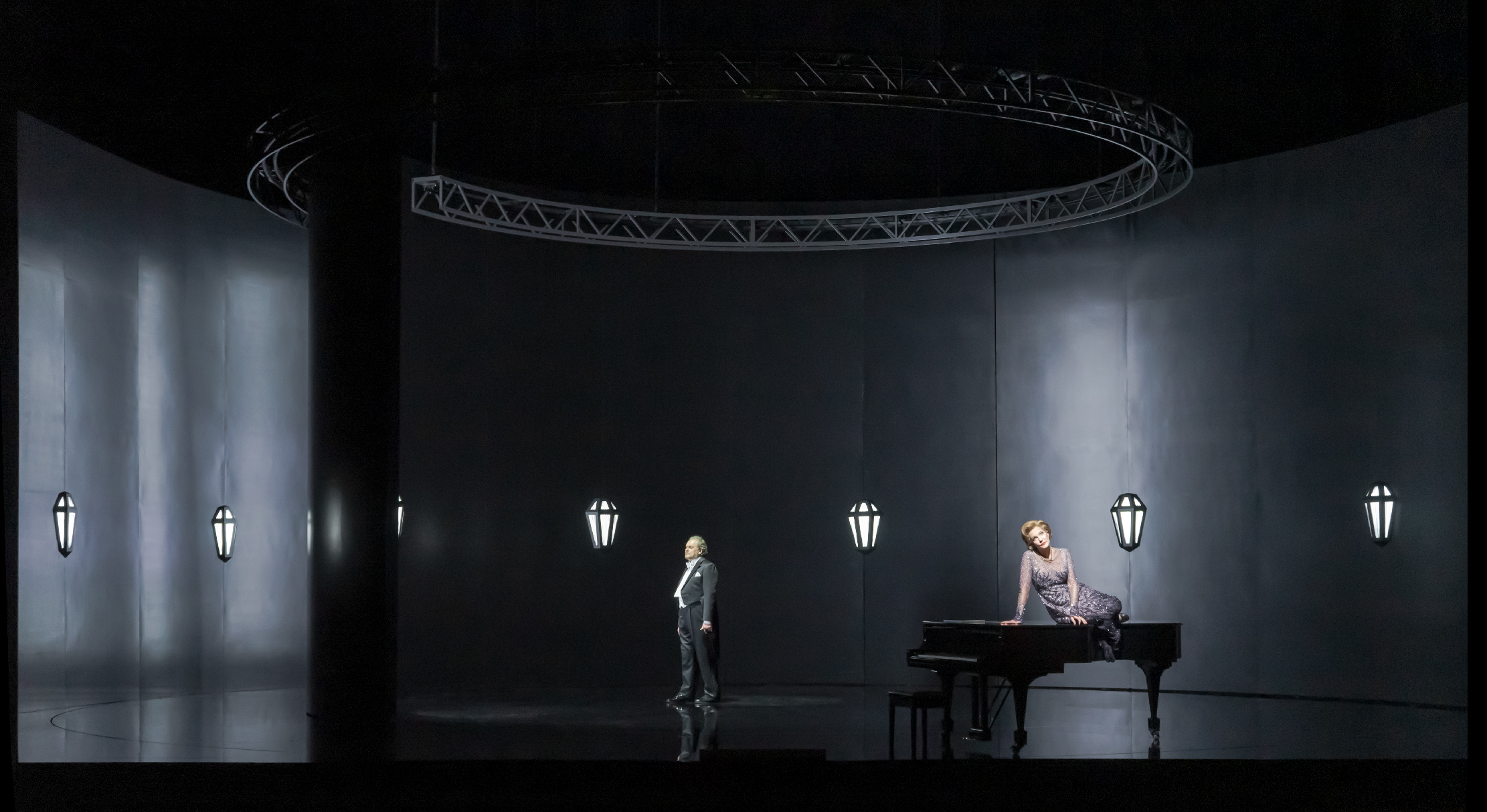 Die lustige Witwe (Franz Lehár), set and light design: Klaus Grünberg, Opernhaus Zürich, 2024